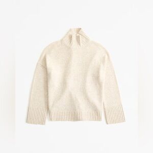 Abercrombie & Fitch Tuckable Easy Turtleneck Sweater